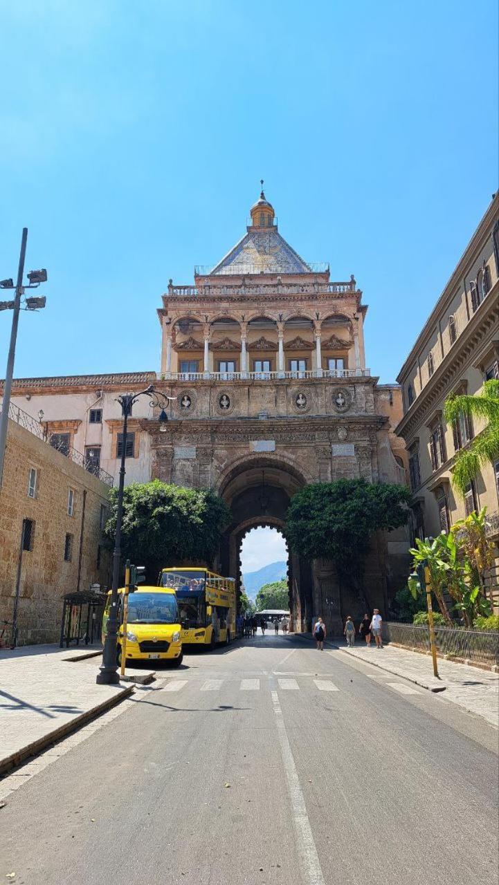 Apartmán La Porta Dei Mori Palermo Exteriér fotografie
